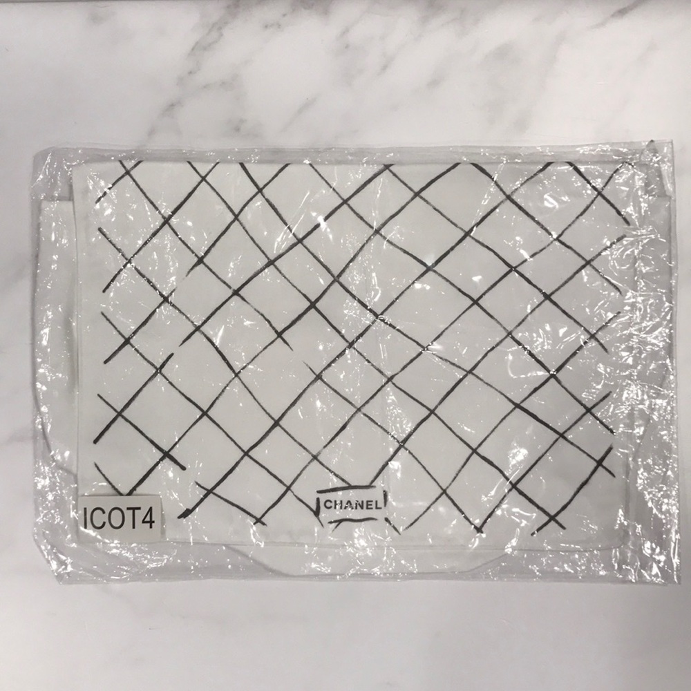 ⭐️ SOLD ⭐️ NWT Authentic Chanel Karl Lagerfeld ICOT4 Dust Bag